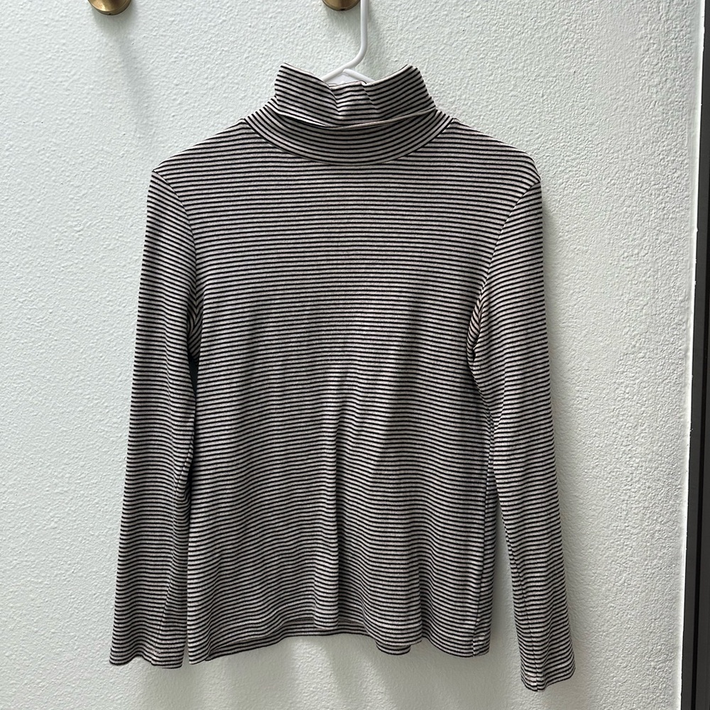 Croft & Barrow Black and White Striped Long Sleeve Top